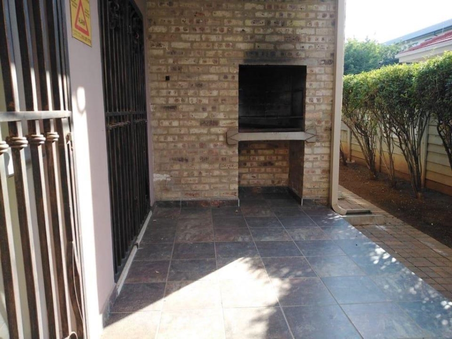 1 Bedroom Property for Sale in Die Bult Western Cape